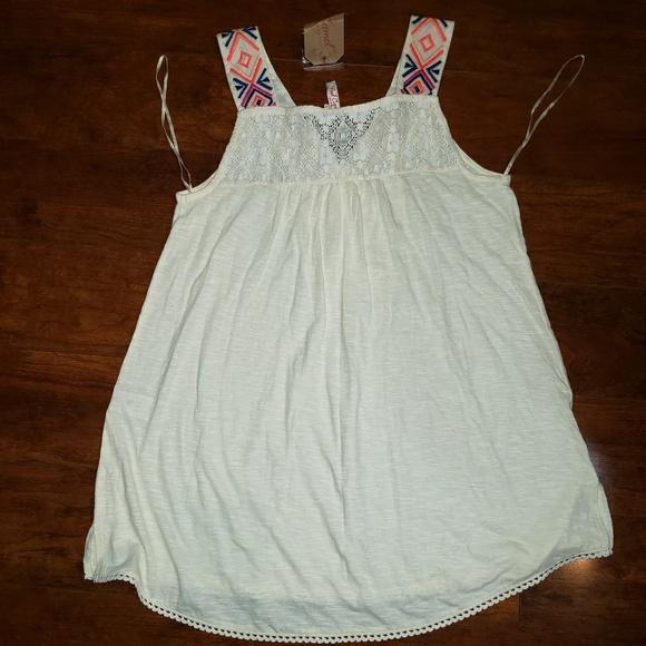 Red camel  sleeveless  summer  shirt purples oranges pink. BNWT cream. - Picture 6 of 16